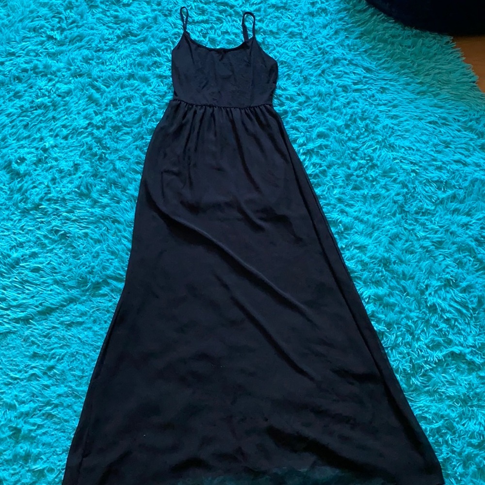 Maxi dress with sheer skirt